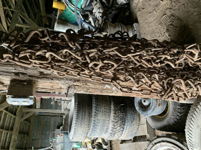 (3) sets of tire and chains